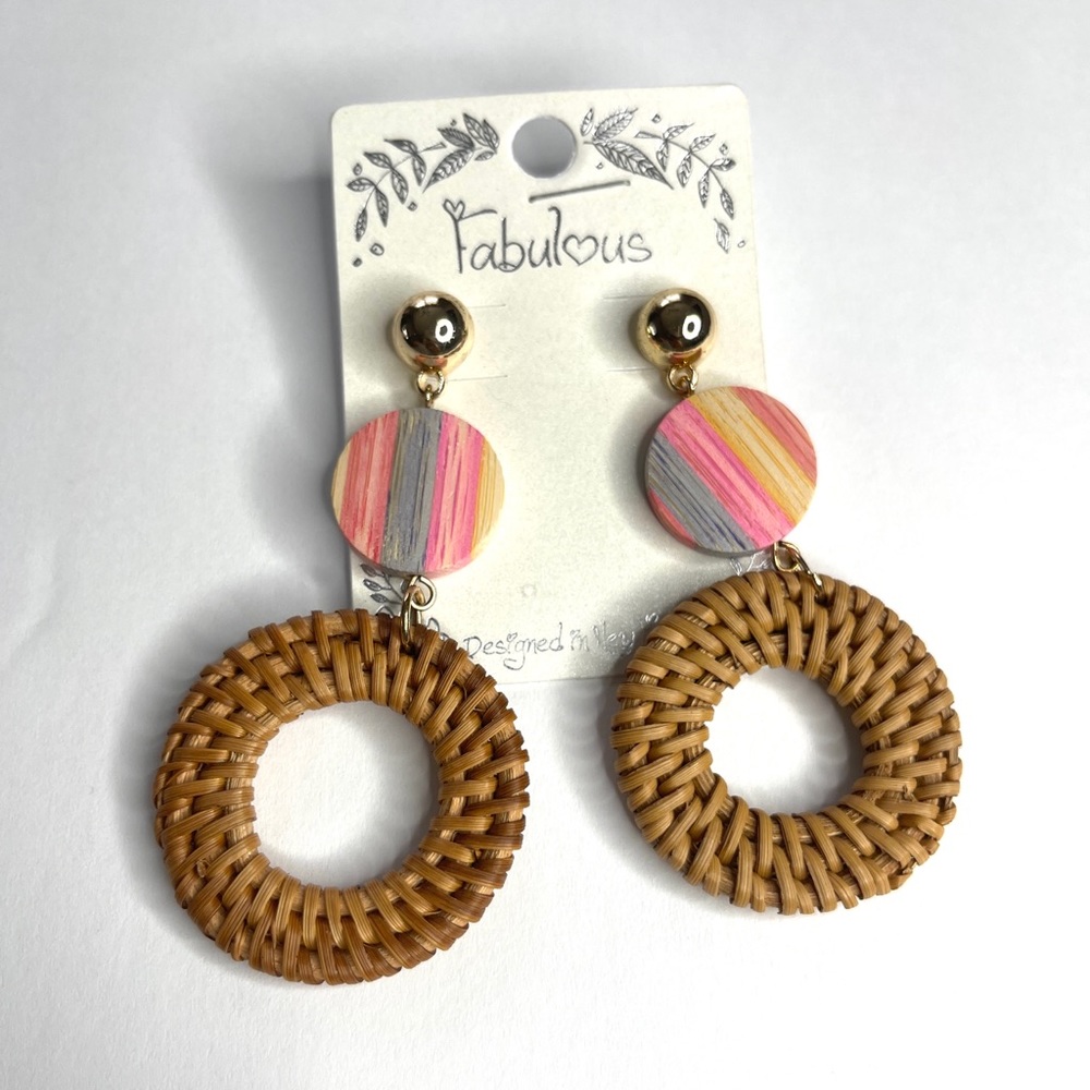 TRACY DANGLE EARRINGS